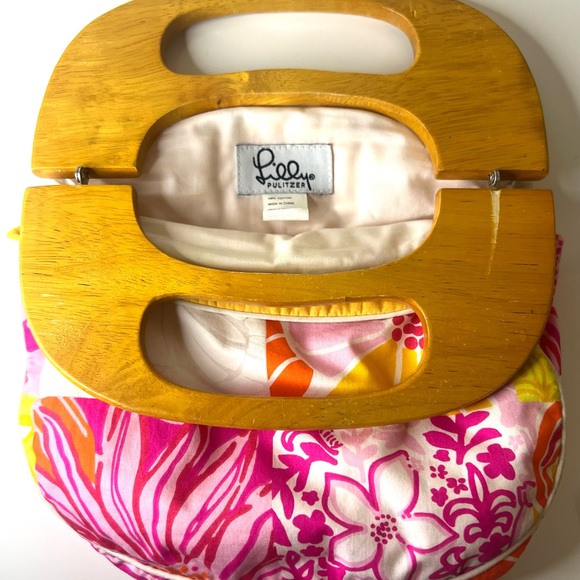 Lilly Pulitzer Floral Tote with Wooden Handle - Picture 10 of 11